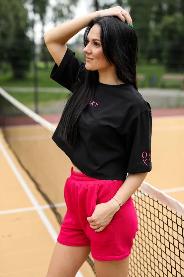 Crop marškinėliai Black — 1 nuotrauka