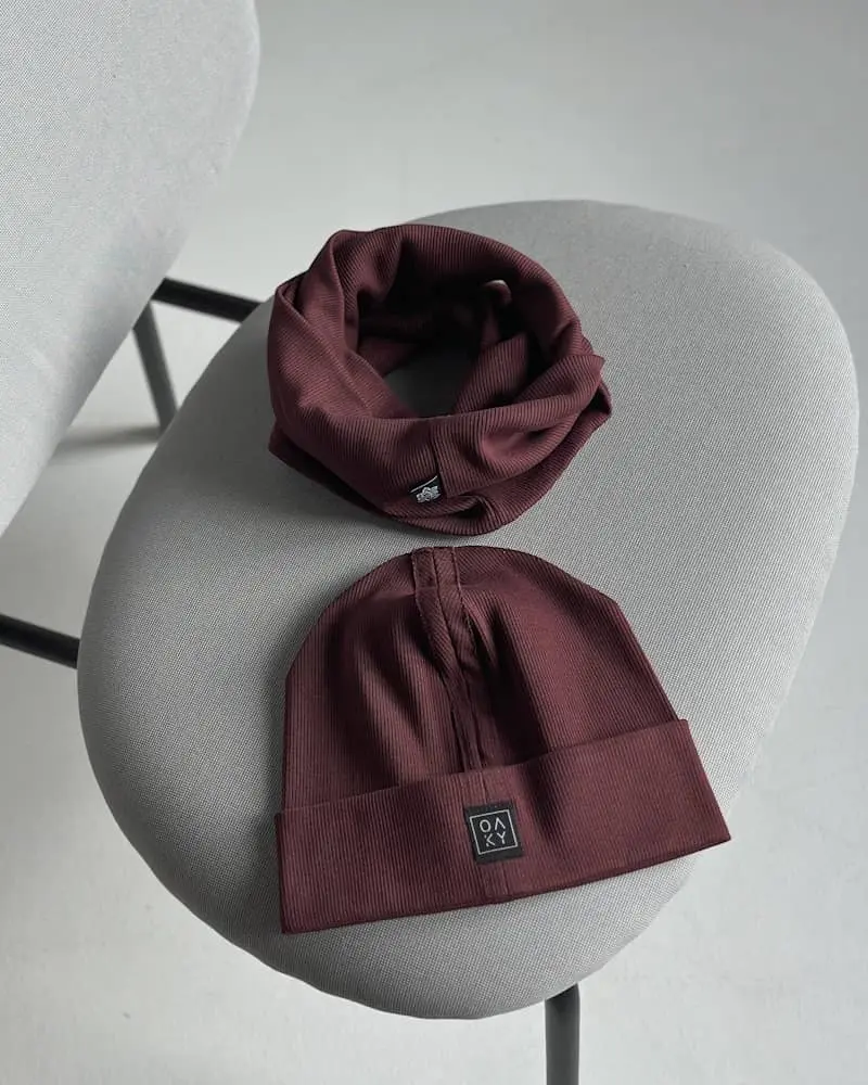 Rib audinio vaikiška kepurė su mova burgundiškos spalvos