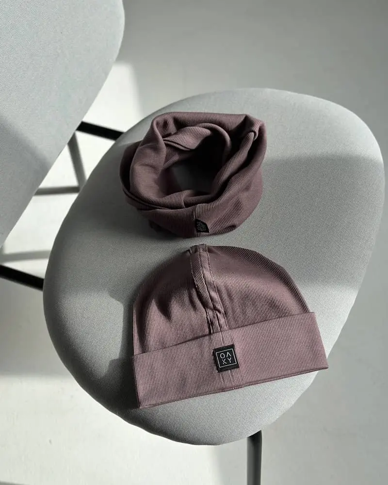 Rib kepurė su mova dark plum spalvos vaikams