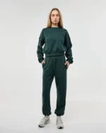 Mergina vilki laisvalaikio kostiumą tamsiai žalios spalvos su joggers kelnėmis