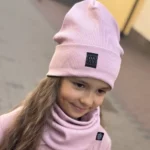 Rožinė kepurė su mova