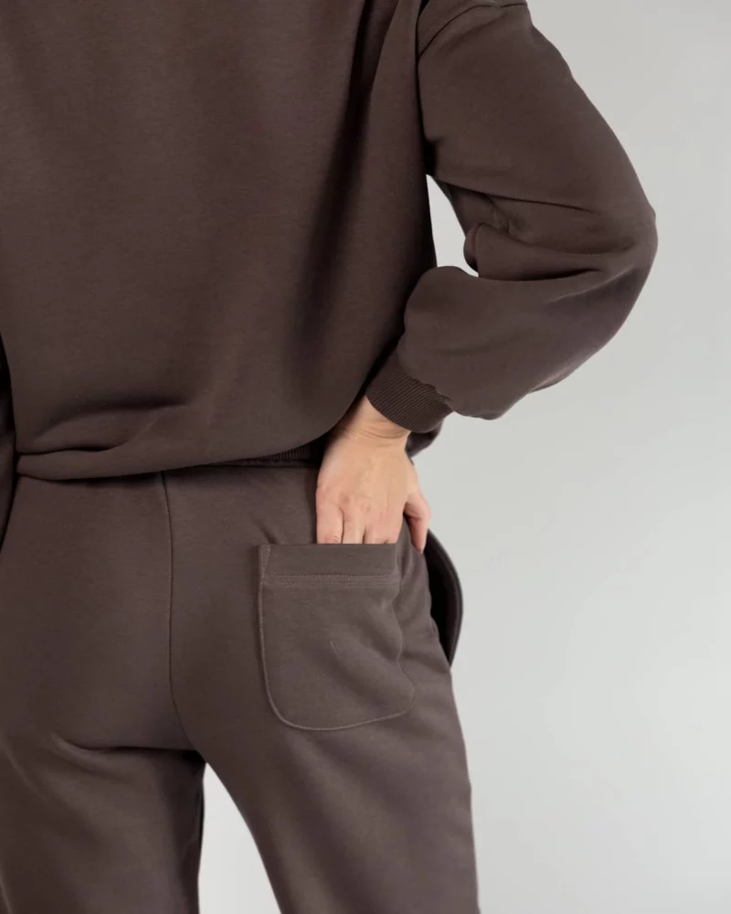 moteriškas laisvalaikio kostiumas coffee rudas