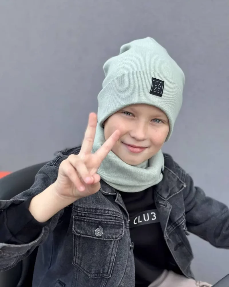 pistacijų vaikiška kepurė ir mova