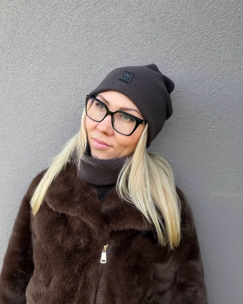 ruda choco moteriška kepurė su mova