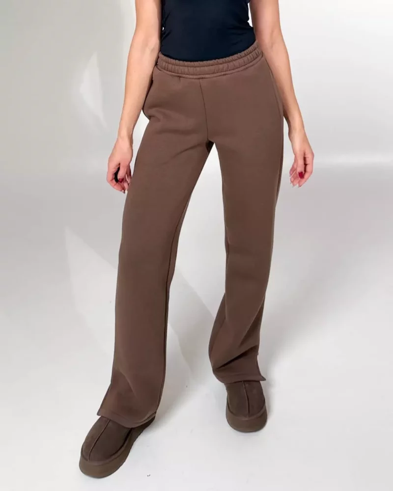 moteriskos tiesios kelnes rudos