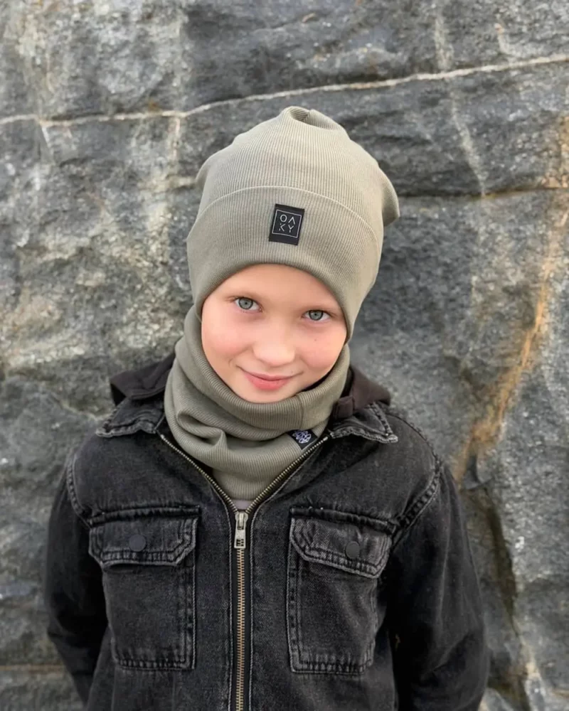 chaki vaikiška kepurė su mova